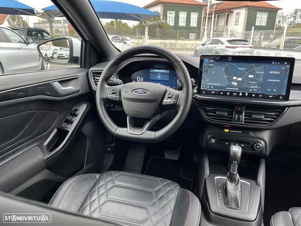 Ford Focus 1.0 EcoBoost MHEV ST-Line X Aut. - 11