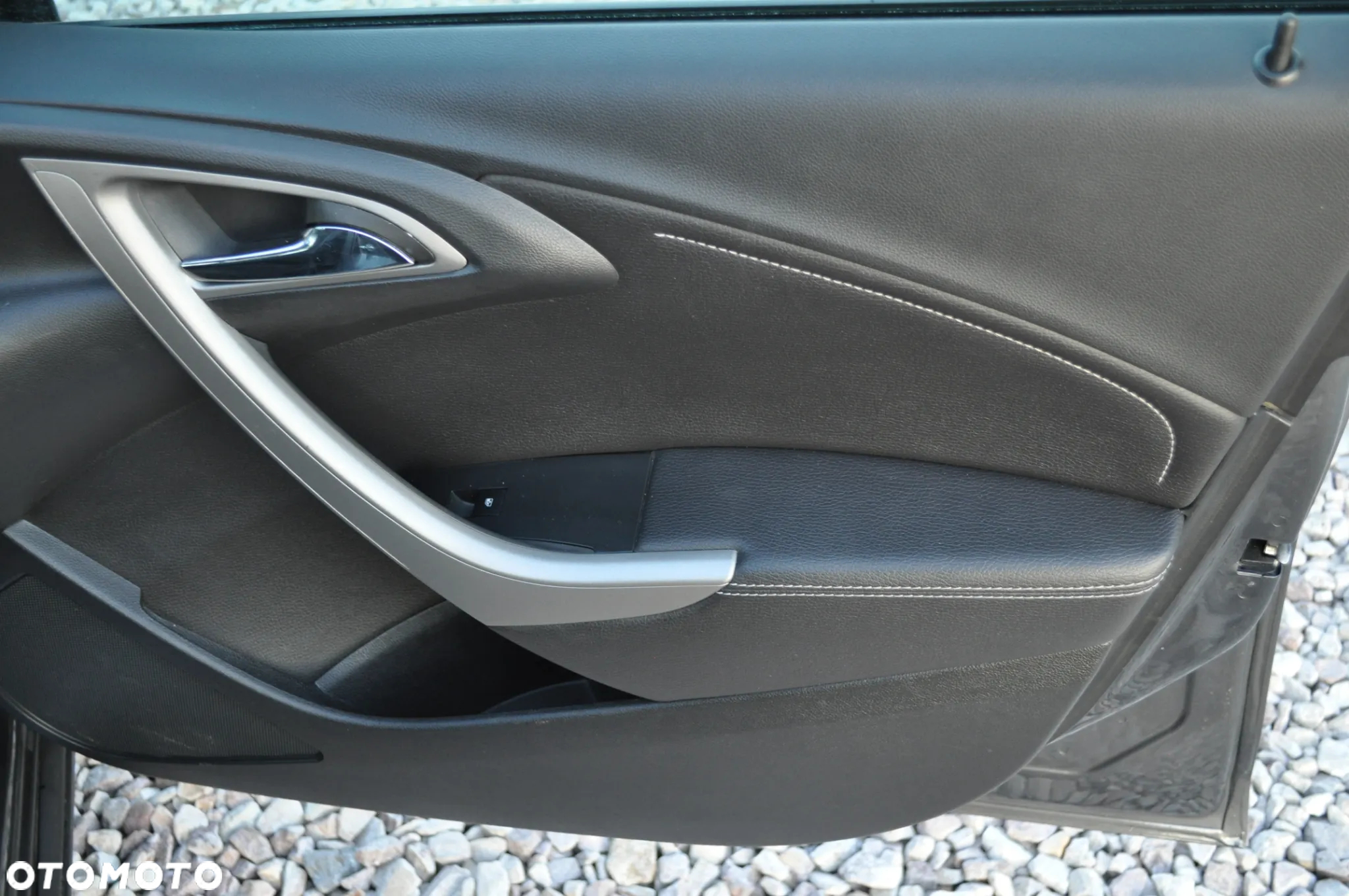 Opel Astra 1.4 Turbo 150 Jahre - 25
