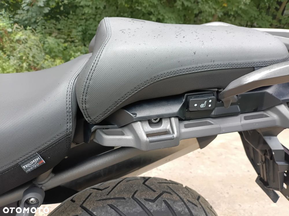 Triumph Tiger - 12
