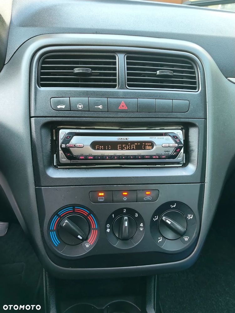 Fiat Grande Punto 1.4 8V Feel - 23