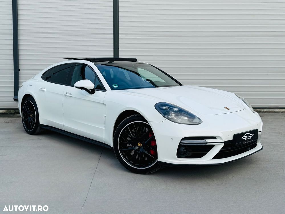 Porsche Panamera Turbo Executive - 9