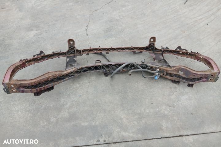 Trager / Calandru 3M51-8B041-AN 3M51-8B041-AN Ford C-Max 1 [facelift] - 4