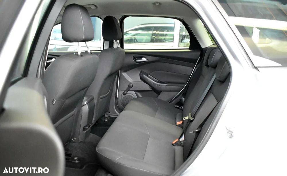 Ford Focus 1.6 TDCI DPF Anniversary - 11