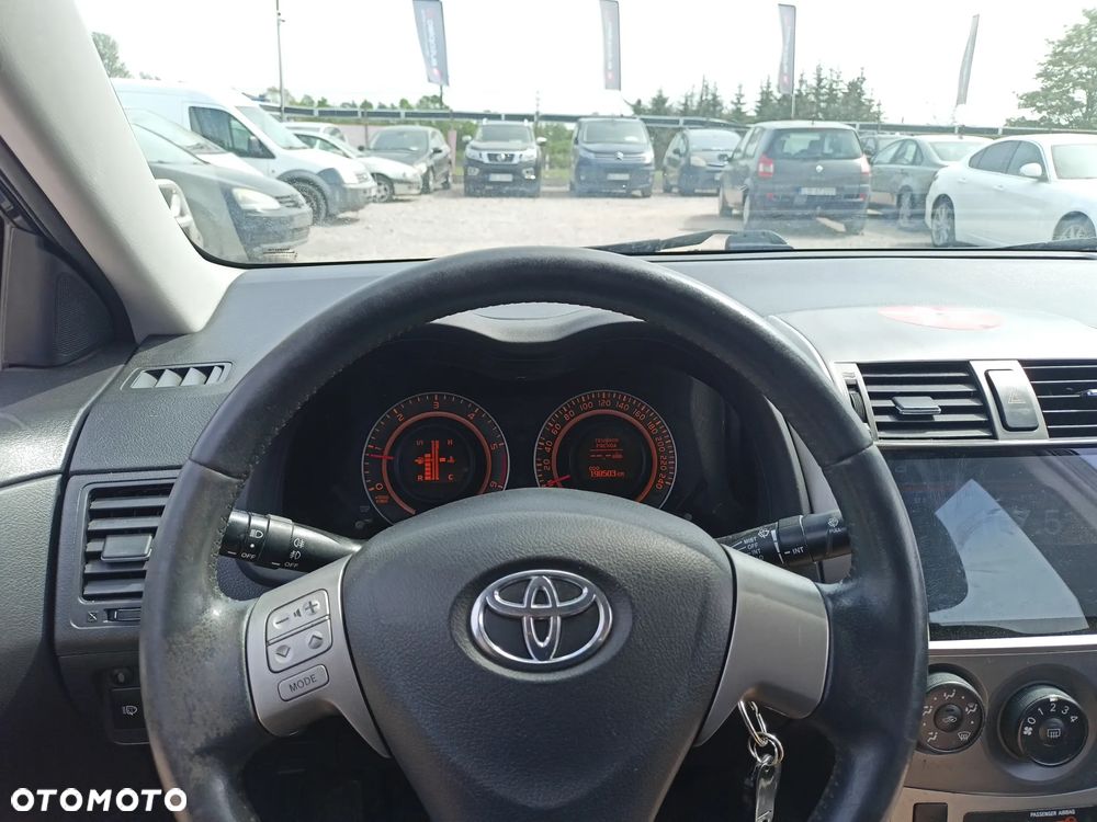 Toyota Corolla - 9