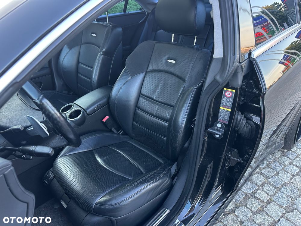 Mercedes-Benz CLS 63 AMG 7G-TRONIC - 30