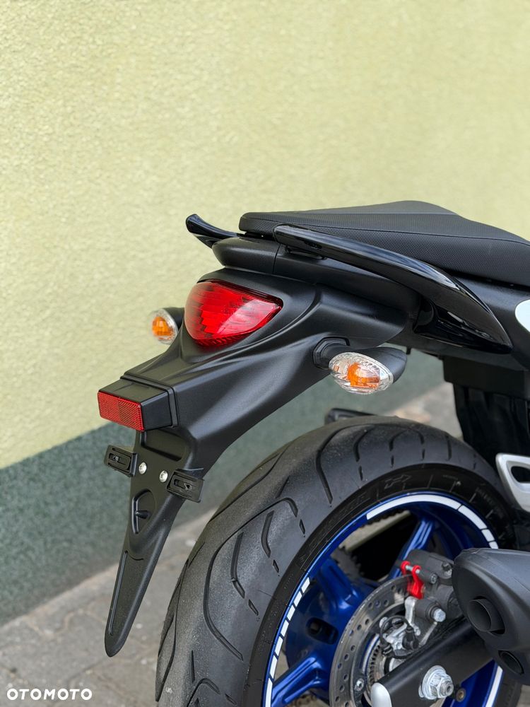 Suzuki Gladius - 11