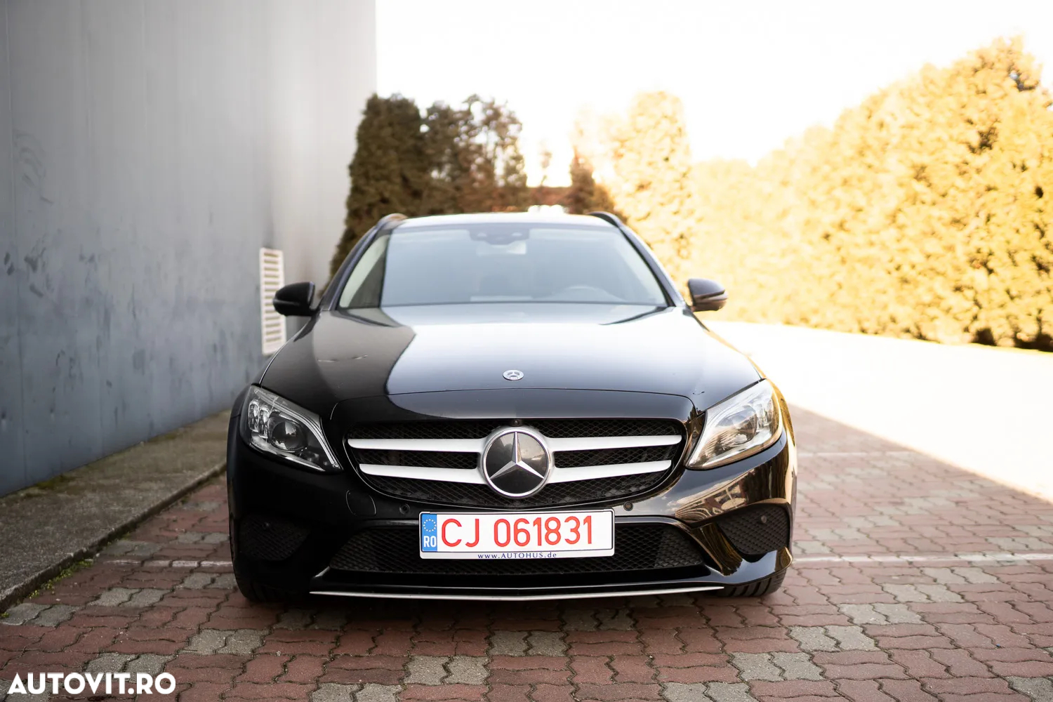 Mercedes-Benz C 220 d T 9G-TRONIC Avantgarde - 4