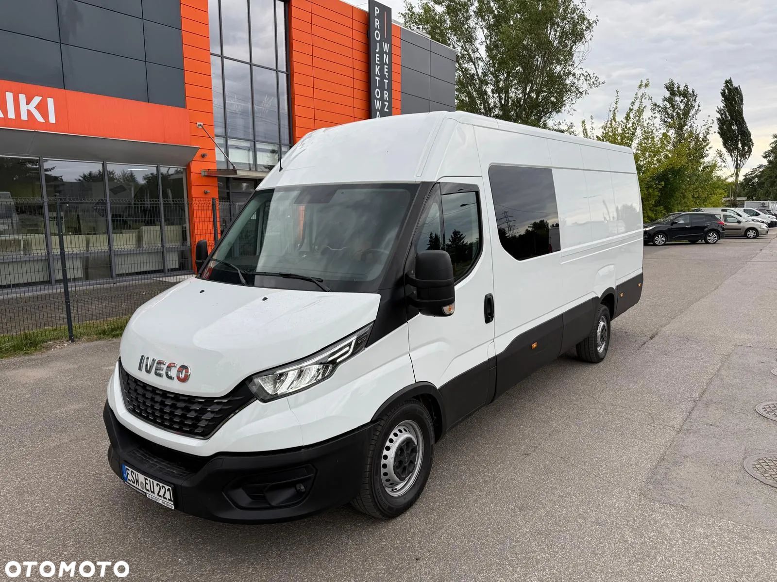 Iveco Daily 35S18, 3.0 180KM, L4H2, Brygadówka 7os., HiMatic, Niski przebieg - 1