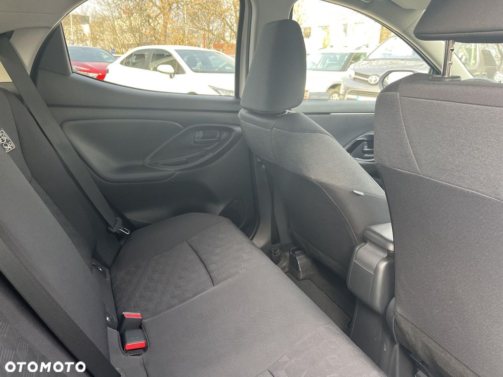 Toyota Yaris Hybrid 1.5 Style - 10