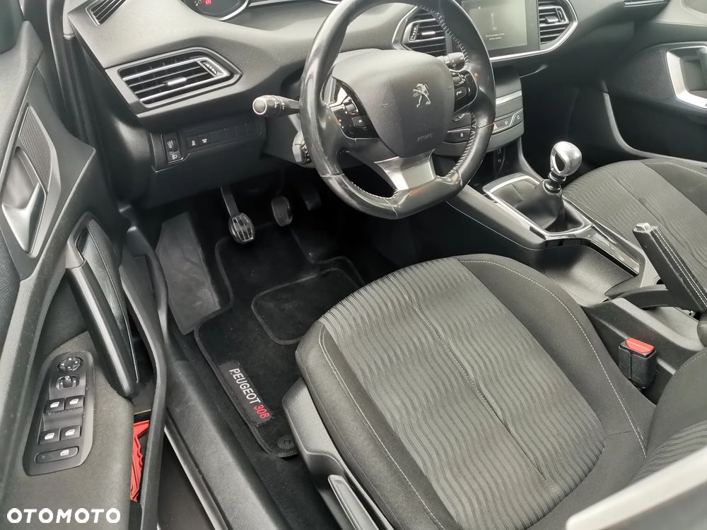 Peugeot 308 1.6 BlueHDi Active S&S - 11