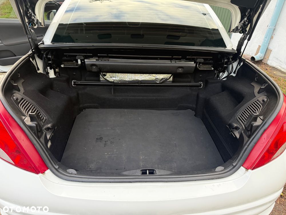 Peugeot 207 CC - 20