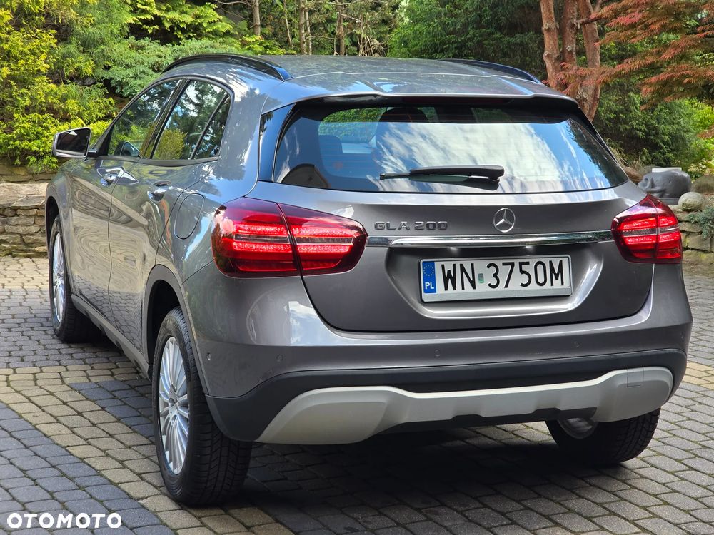 Mercedes-Benz GLA 200 7G-DCT Style - 7