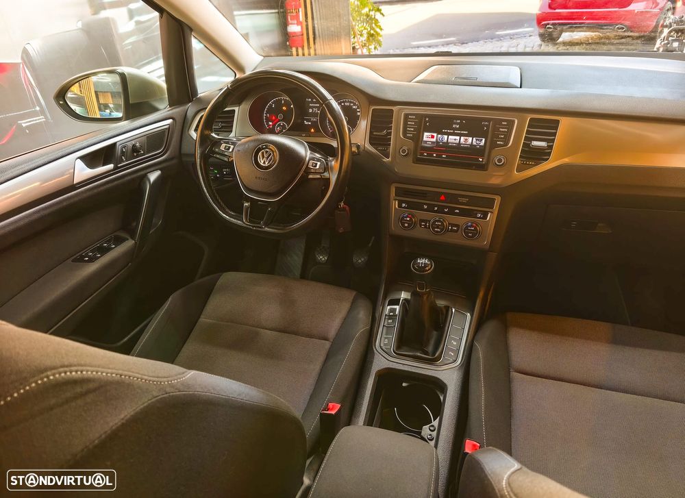 VW Golf Sportsvan - 13