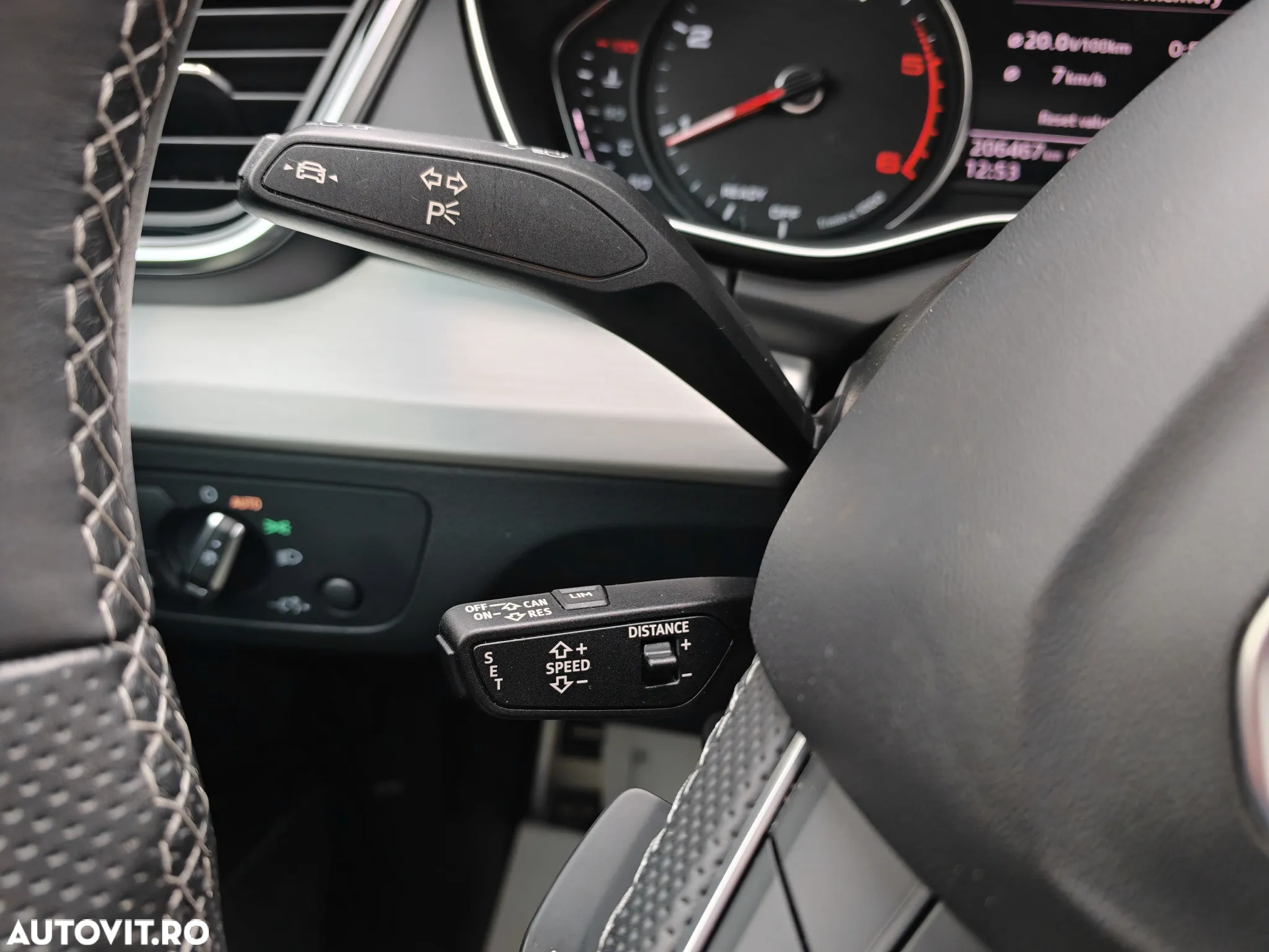 Audi Q5 40 TDI quattro S tronic S line business - 27
