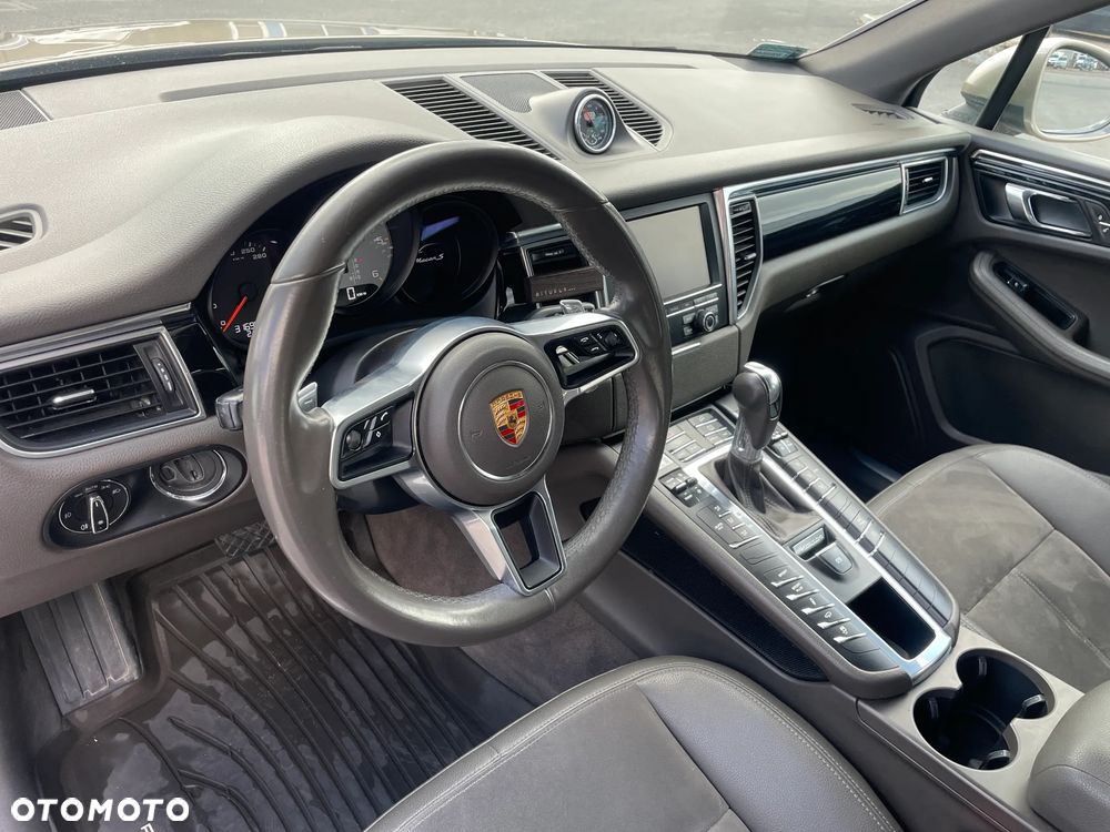 Porsche Macan - 20