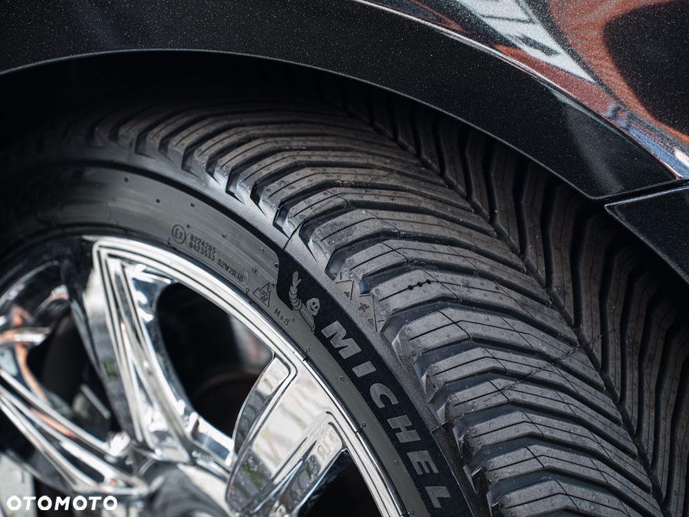 Bentley Flying Spur - 39