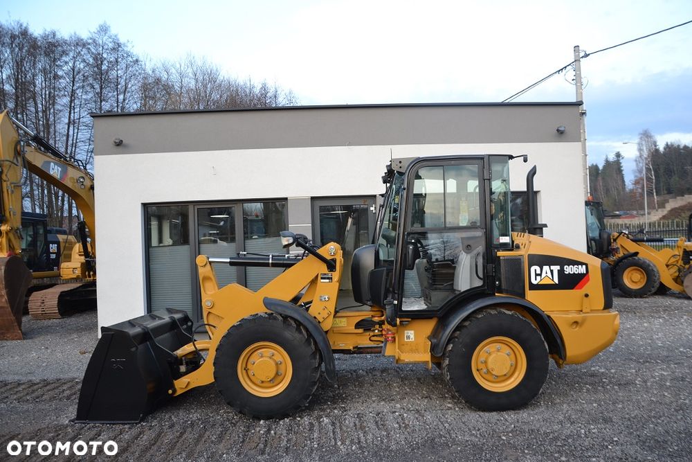 Caterpillar CAT 906 M - 4