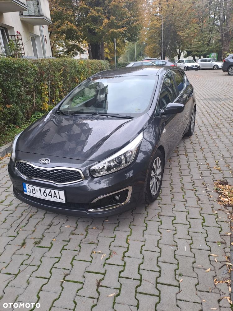 Kia Ceed - 9