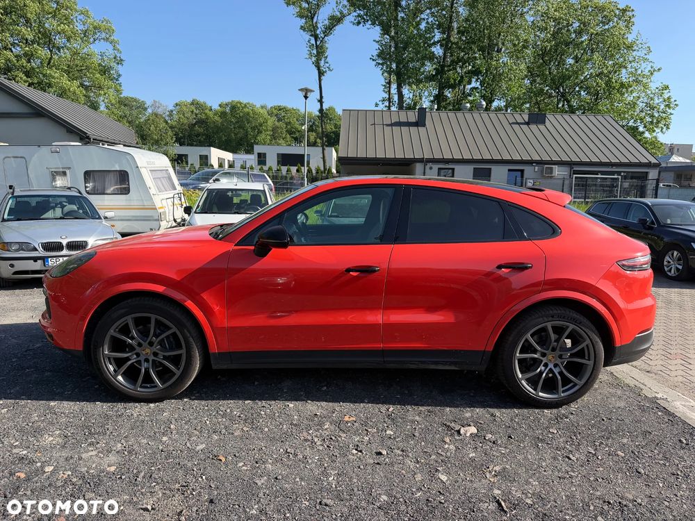 Porsche Cayenne - 2