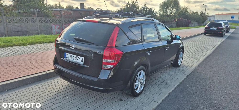 Kia Ceed - 4
