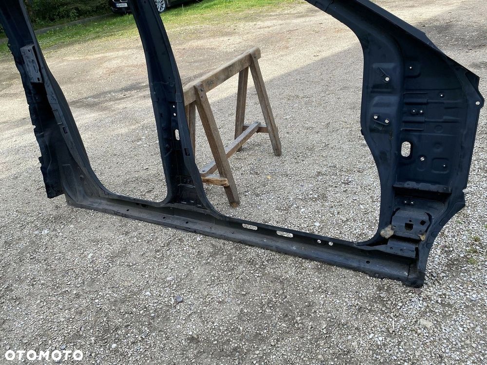 PRÓG LEWY SŁUPEK NISSAN NAVARA D23 NP300 NOWY ORYGINALNY - 6