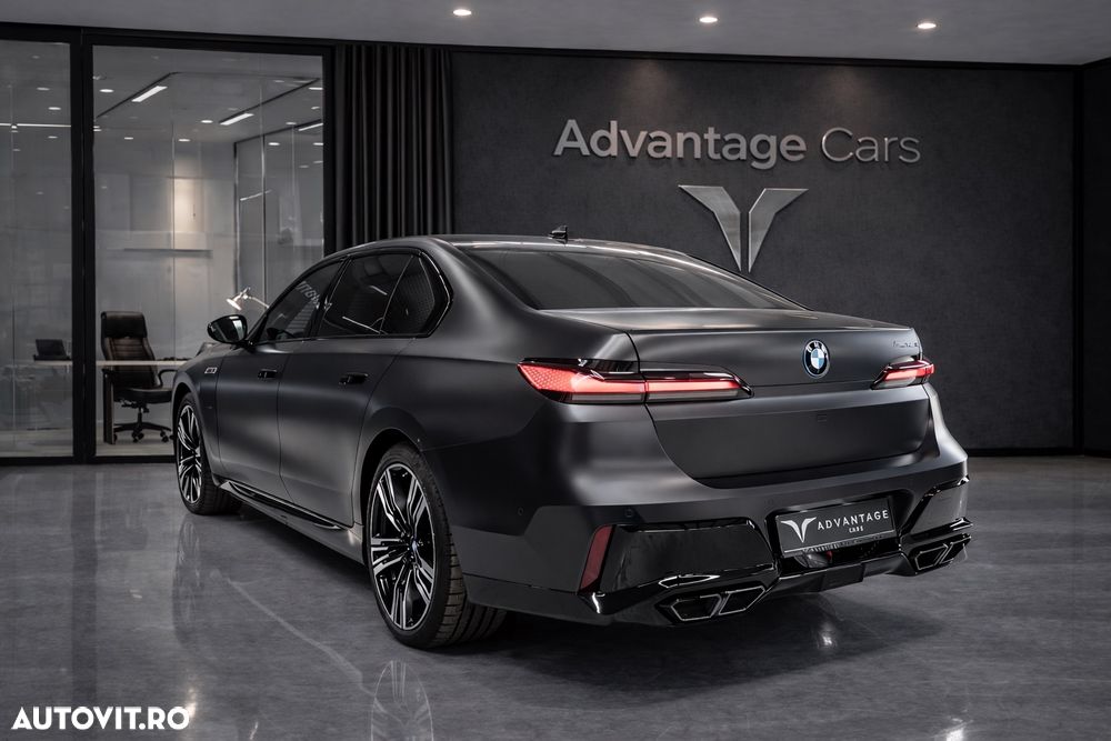BMW M7 M760e xDrive - 3
