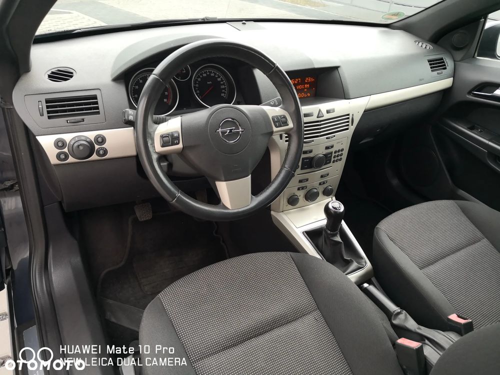 Opel Astra 1.8 Edition - 10