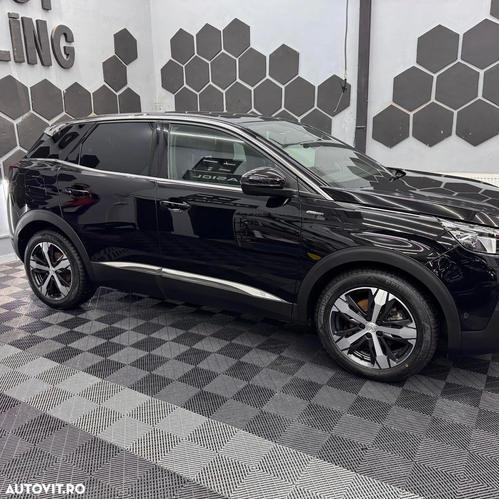 Peugeot 3008 1.6 PureTech Turbo S&S EAT8 GT-Line - 4