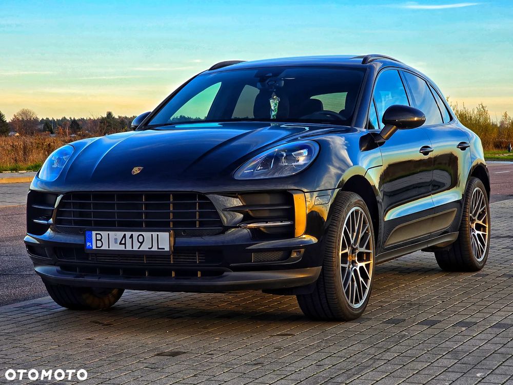 Porsche Macan Standard - 1
