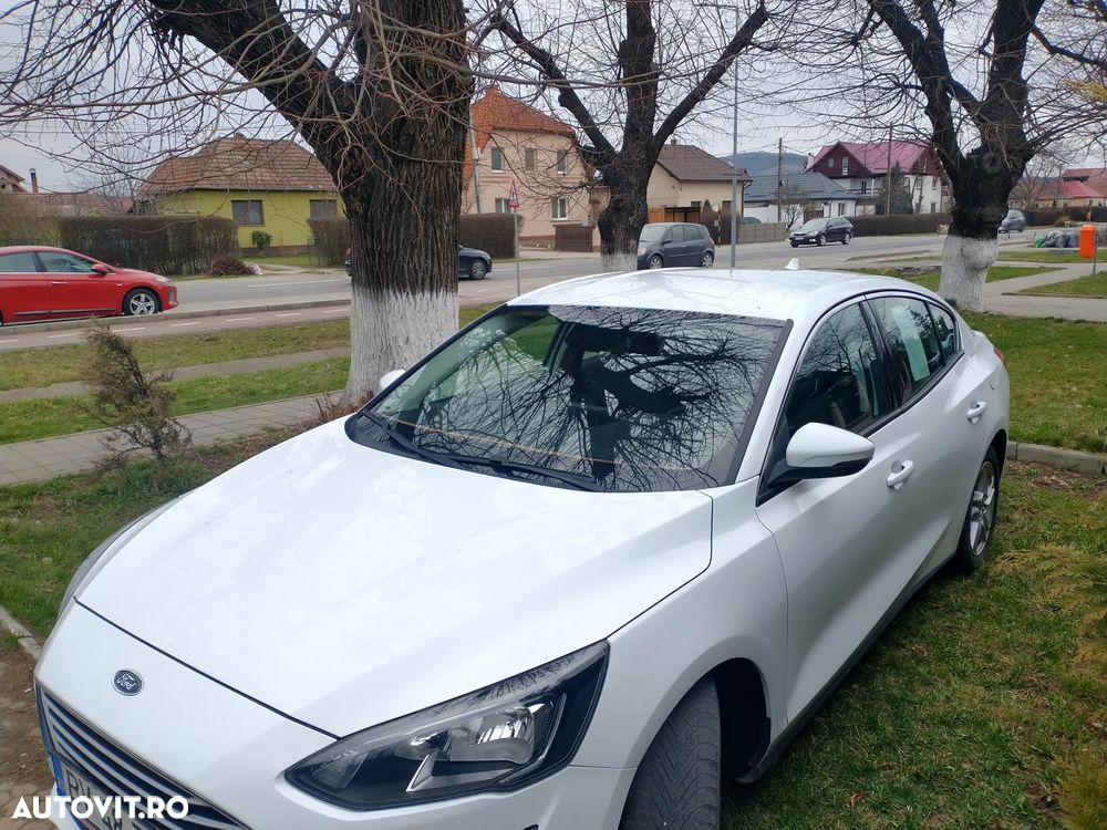 Ford Focus 1.0 EcoBoost Trend - 4