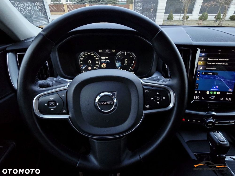 Volvo XC 60 D4 SCR Momentum - 26