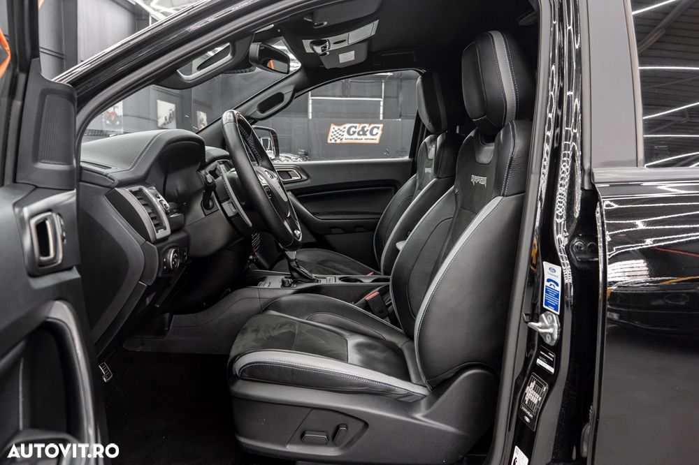 Ford Raptor - 14