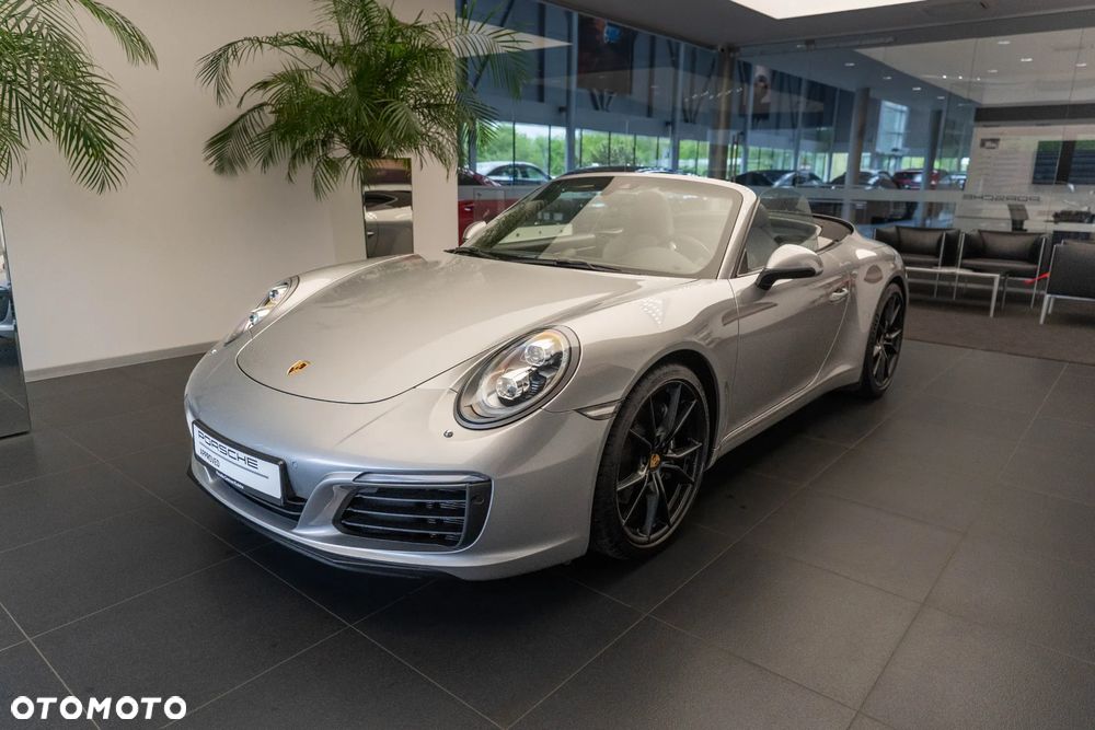 Porsche 911 Carrera PDK - 35