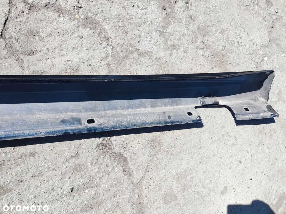 MERCEDES A KLASA W176 LISTWA PROGOWA PRAWA AMG 191 - 13