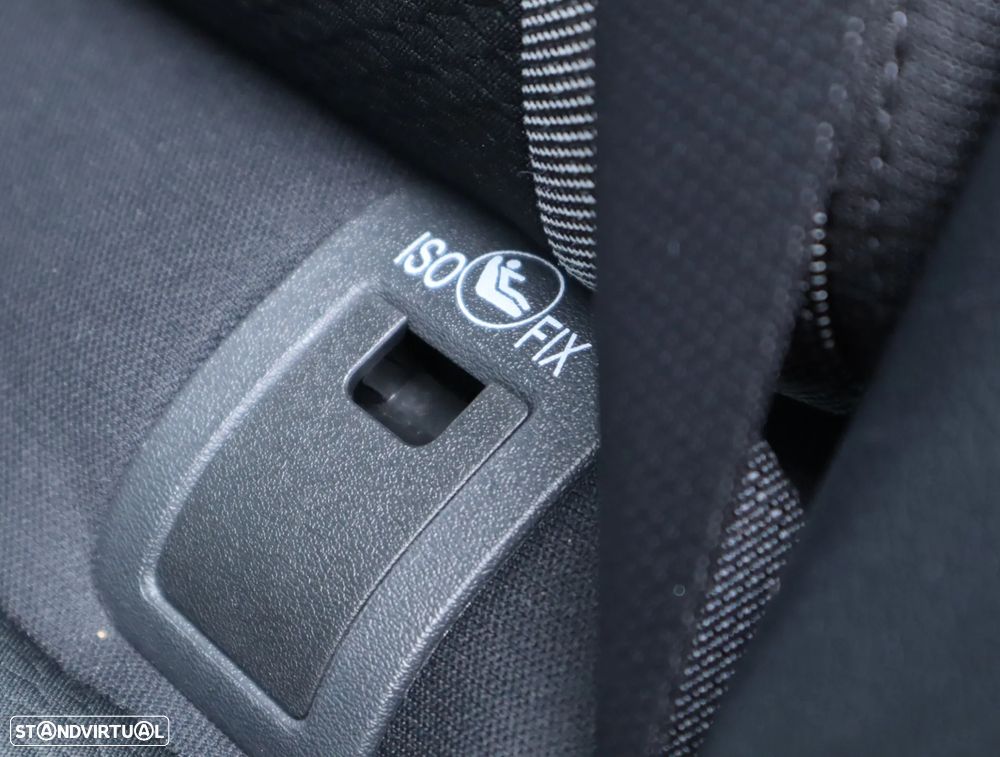 Nissan Qashqai 1.5 dCi N-Connecta - 26