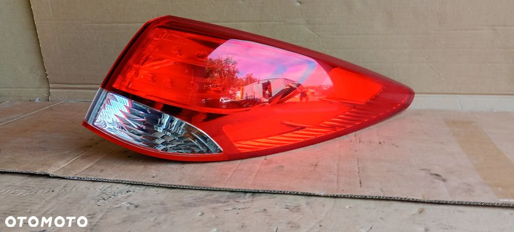 Lampa prawy tył tylna prawa w błotnik Hyundai IX35 - 3