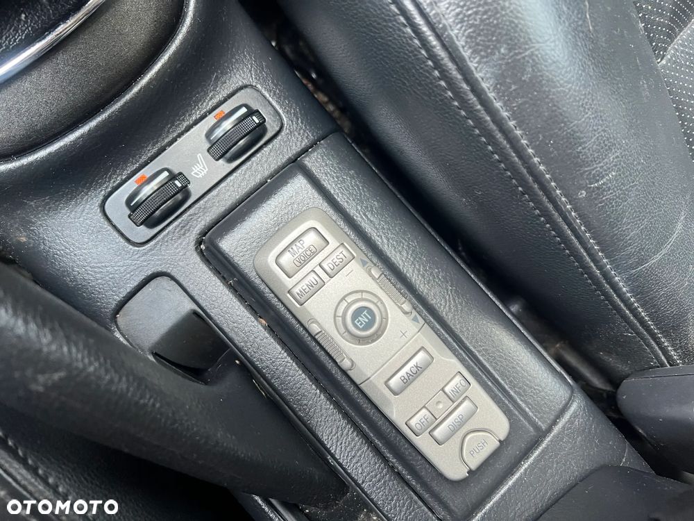Toyota Avensis - 14