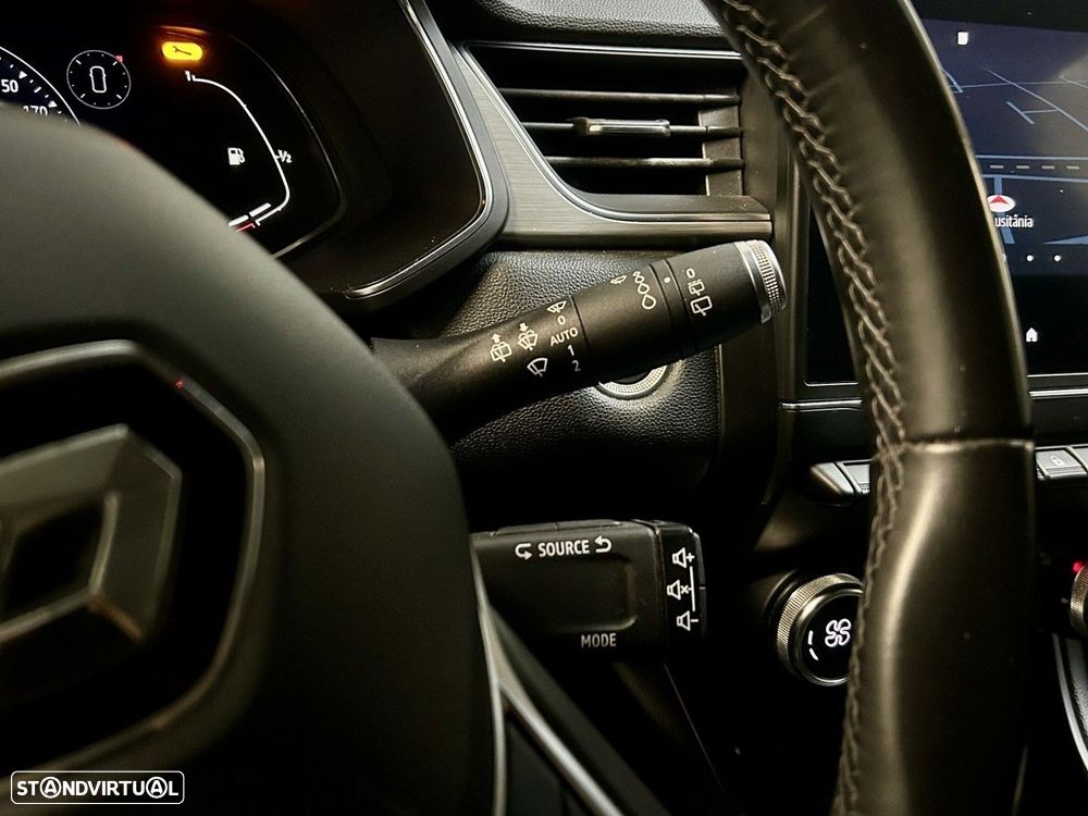 Renault Captur — fotografia 12