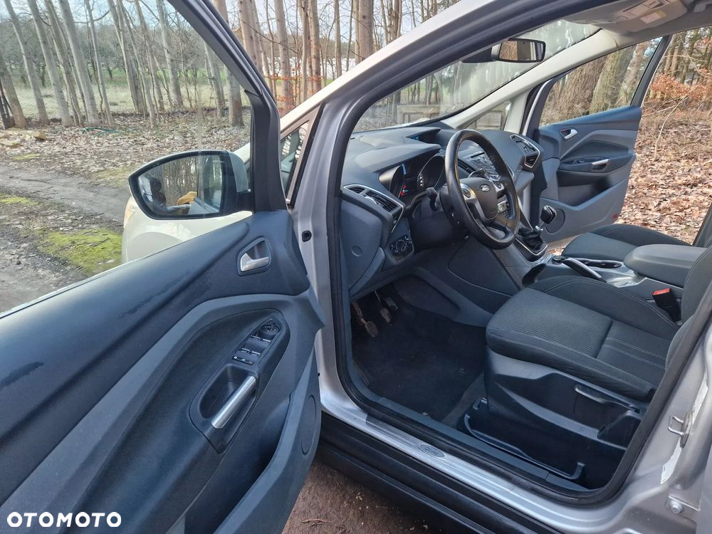 Ford C-MAX - 17