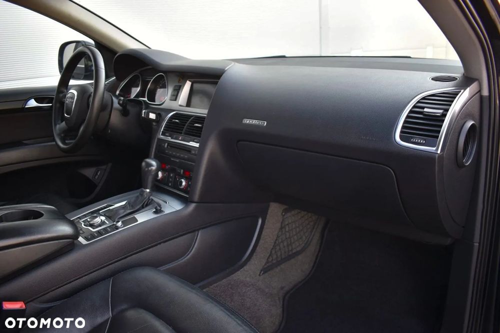 Audi Q7 - 9