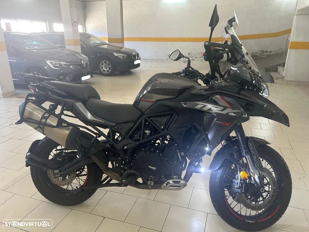 Benelli TRK 502 - 3