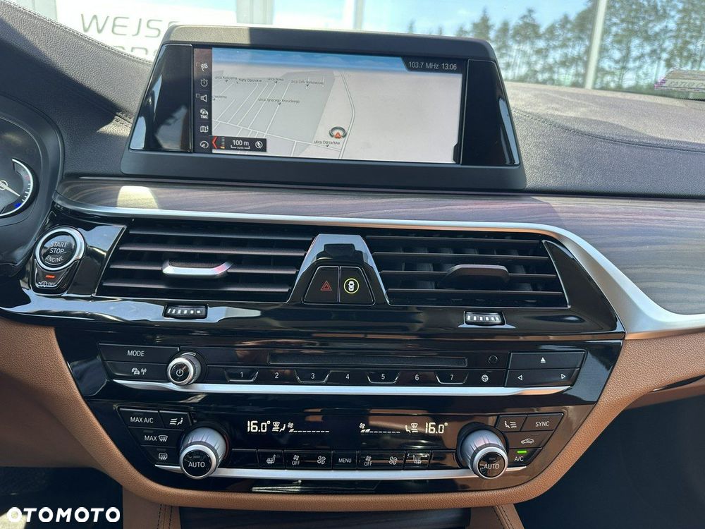 BMW Seria 5 520d Luxury Line - 22