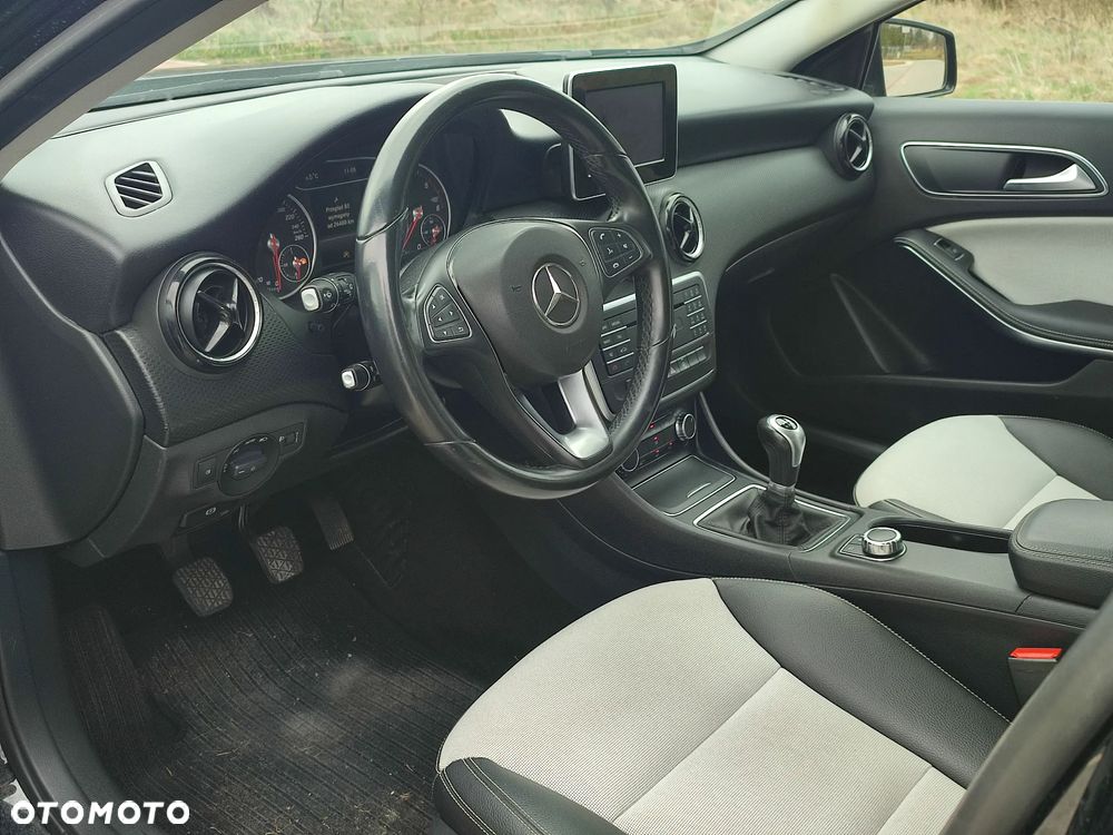Mercedes-Benz Klasa A 160 CDI AMG Line - 14