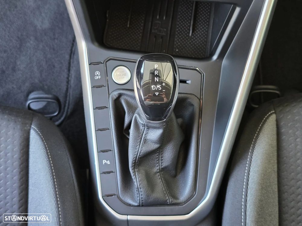 VW Taigo 1.0 TSI Urban DSG - 16