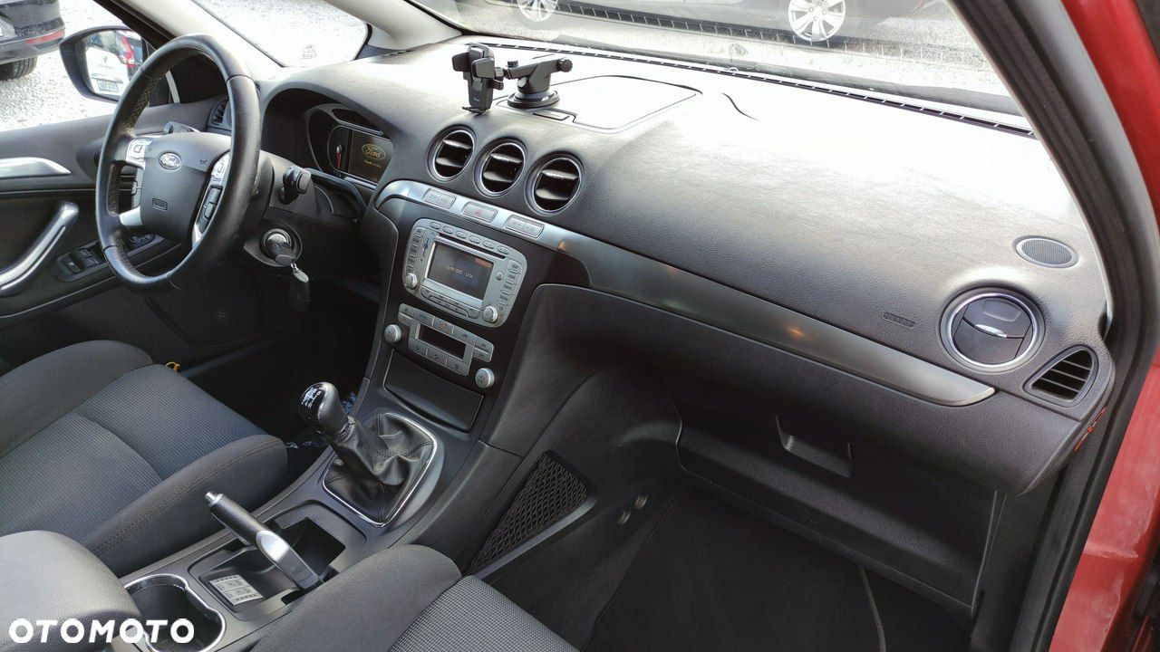 Ford S-Max - 36