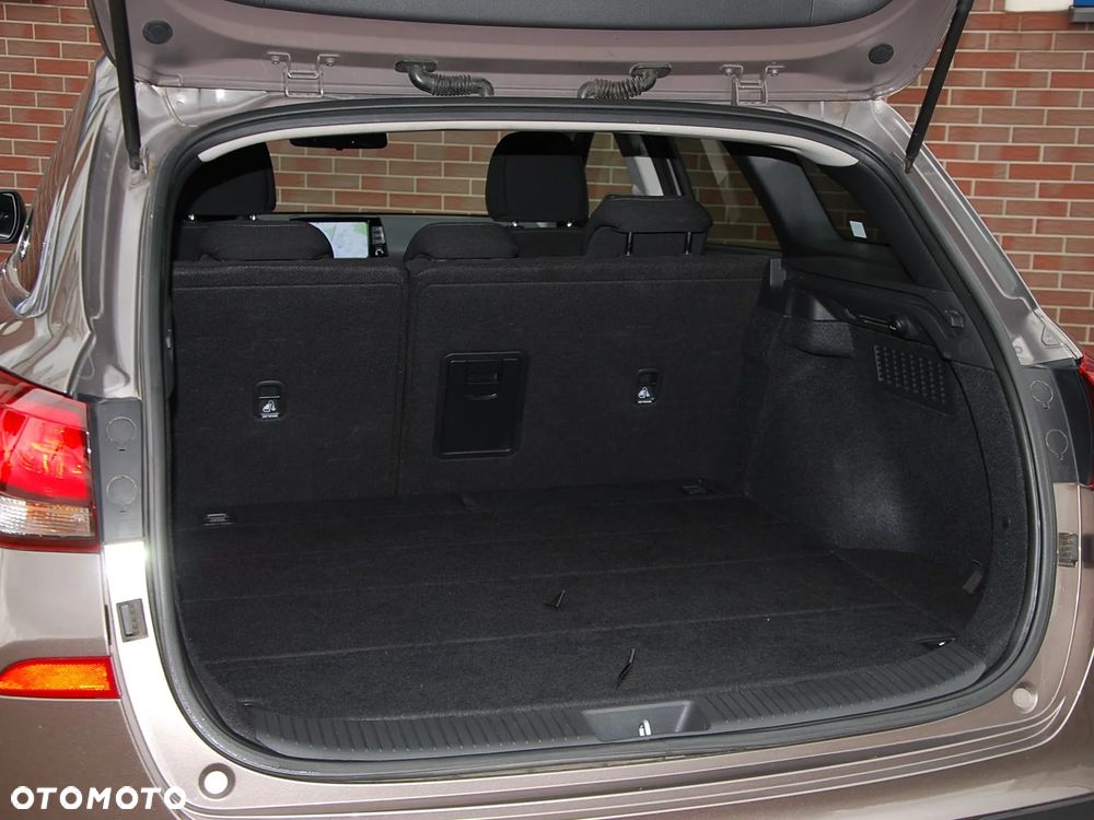 Hyundai i30 1.5 T-GDI 48V Smart - 13