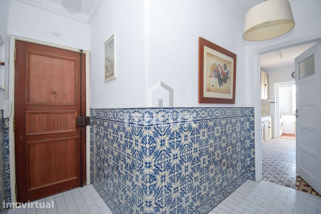 Apartamento T1 , muito central em prédio familiar - Grande imagem: 3/19