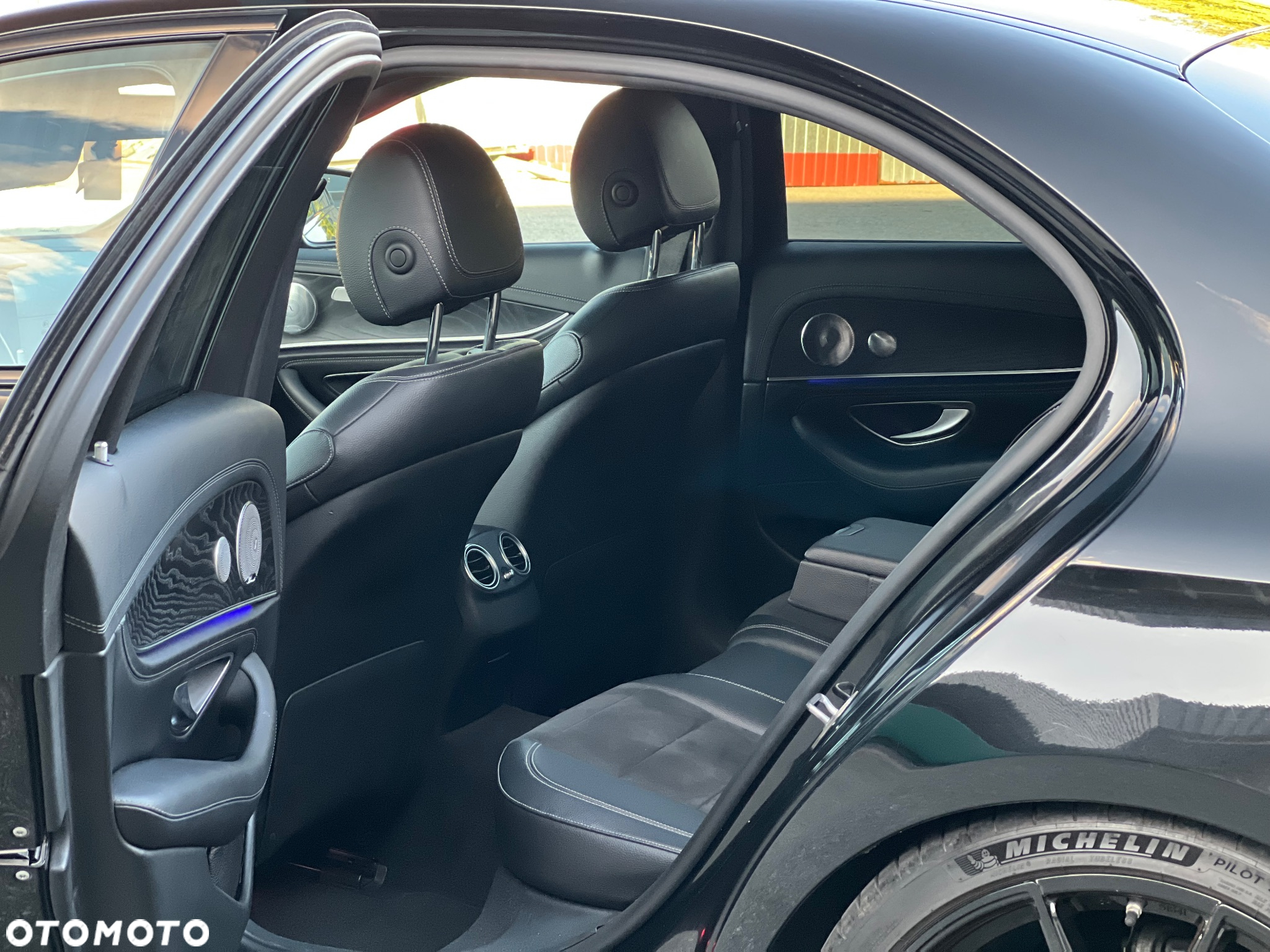 Mercedes-Benz Klasa E 220 d 9G-TRONIC - 16