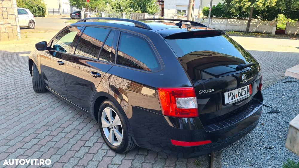 Skoda Octavia 2.0 TDI ELEGANCE - 22