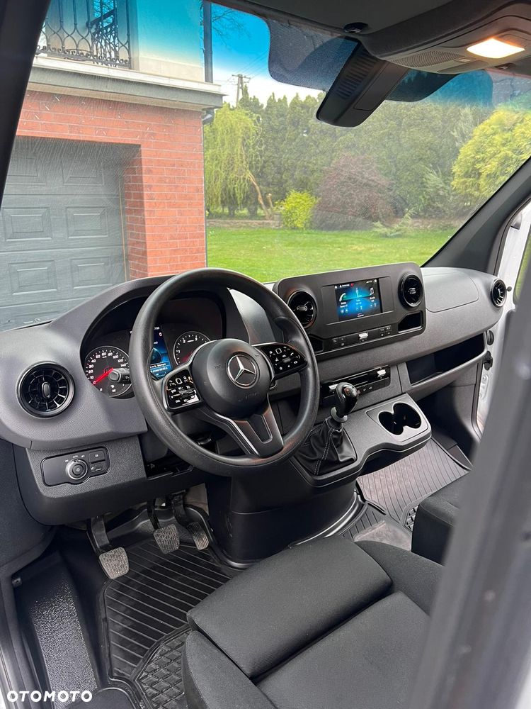 Mercedes-Benz SPRINTER 315 - 9